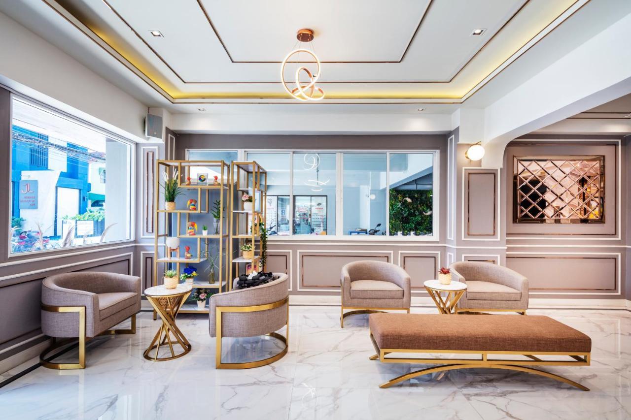 Penyos Suite 曼谷 外观 照片
